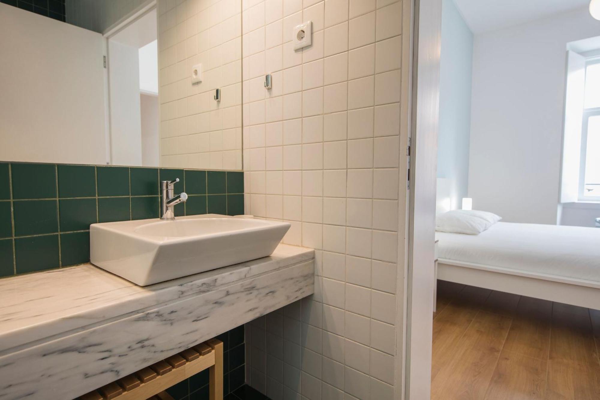 Sunny 3Bdr Apartment In Graca By Lovelystay Lisboa المظهر الخارجي الصورة