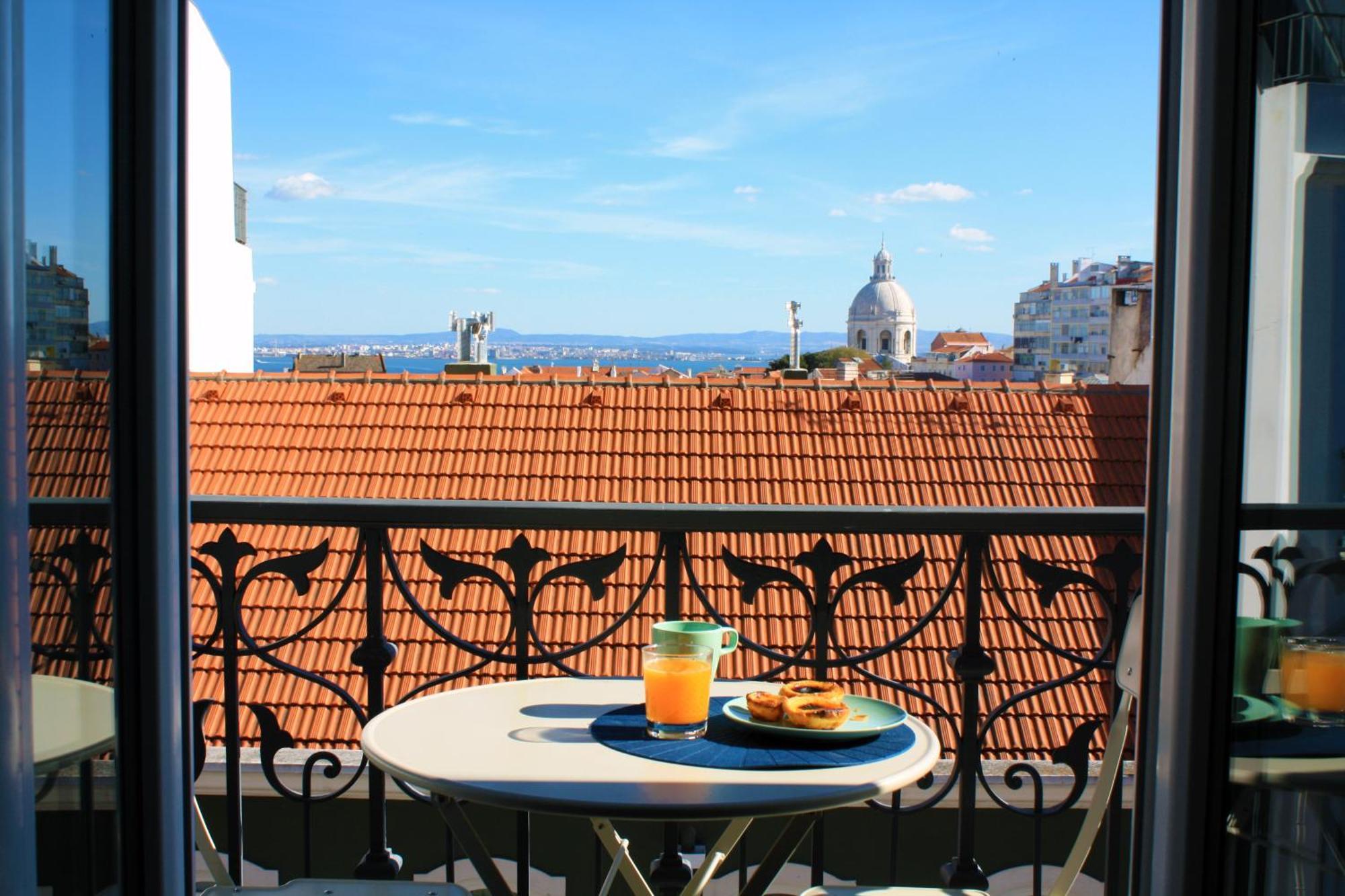Sunny 3Bdr Apartment In Graca By Lovelystay Lisboa المظهر الخارجي الصورة